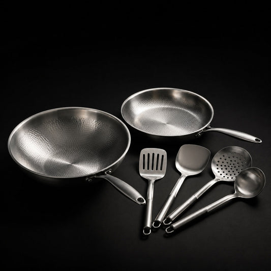 Handgehamerde Titanium Wok- & Koekenpannenset (26 cm) met Keukengerei